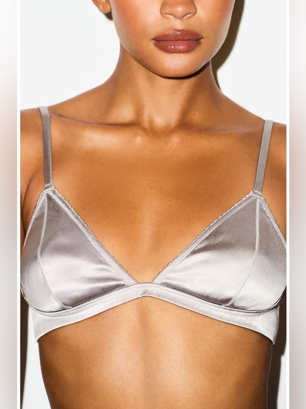 SKIMS SATIN HEAVYWEIGHT TRIANGLE BRALETTE MIRROR S